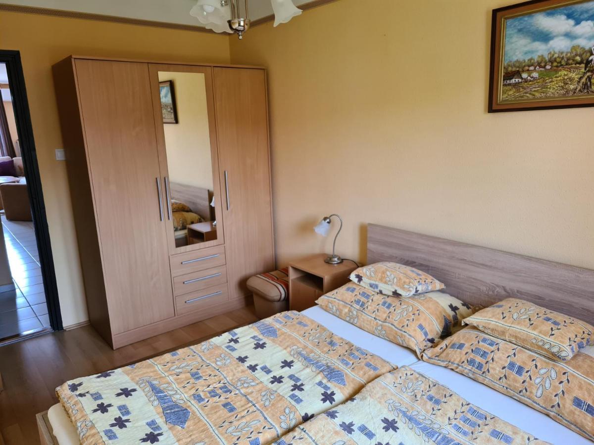Balazs Apartman Залакарос Екстериор снимка